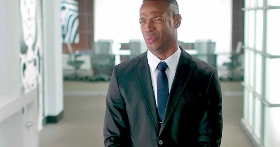 Пятьдесят оттенков черного фильм 2016 эшли. Кали хоук 50 оттенков. 50 оттенков черного лордфильм. Оттенки черного трейлер. Пятьдесят оттенков черного (2016) трейлер.