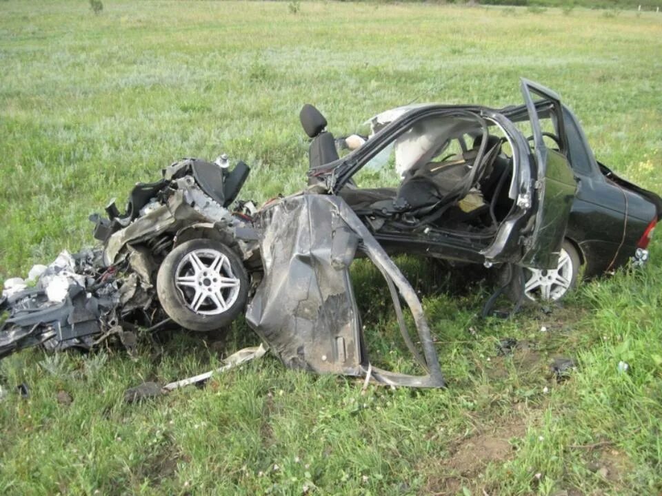 ДТП В Шира Приора Хакасия. Авария в Ширинском районе. Автокатастрофа в августе 2015 года. 2015 год происшествия