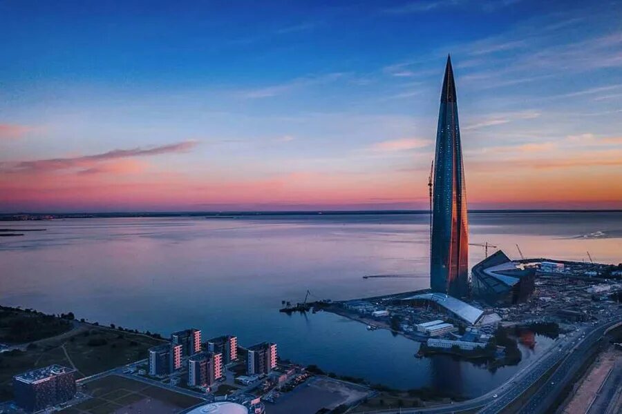 Работа лахта центр спб. Лахта-центр в санкт-петербурге. финский залив башня лахта. лахта центр санкт петербургская. финский залив в санкт-петербурге лахта центр.
