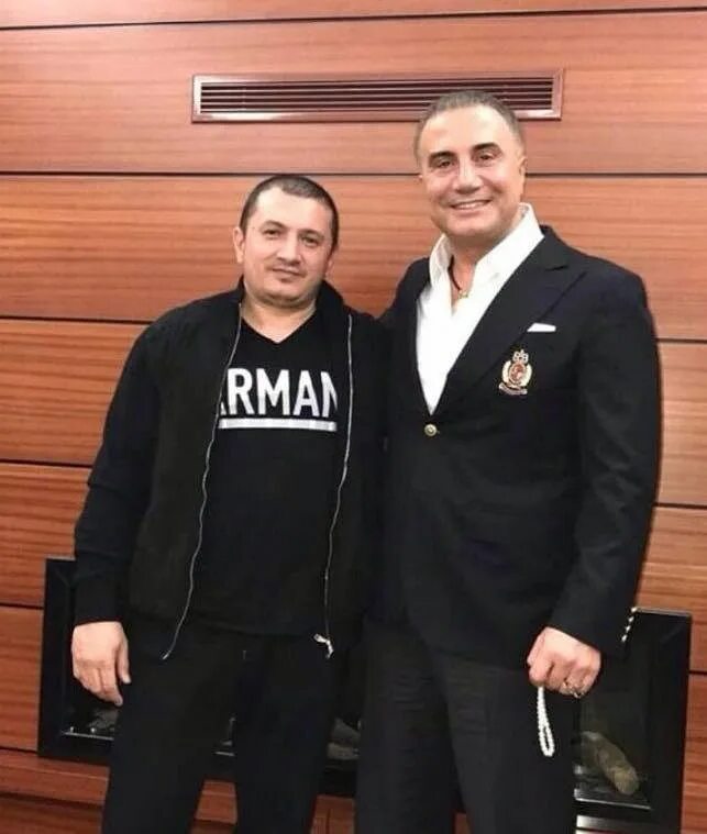 Седат пекер лоту гули. Турецкий авторитет седат. Седат пекер лоту гули. Турецкие авторитеты. Турецкий мафиози седат пекер.