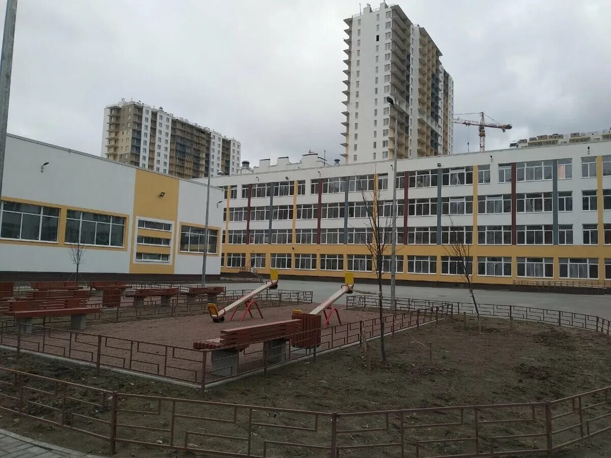 Комендантский проспект санкт петербург школы