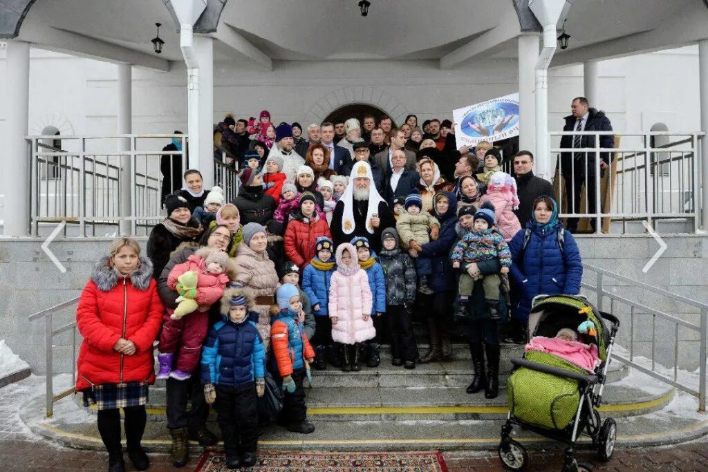 Служба в некрасовке в церкви. Храм воспитание в некрасовке. церковь иконы божией матери воспитание в некрасовке. храм в некрасовке на вольской. храм на 1-й вольской некрасовка.