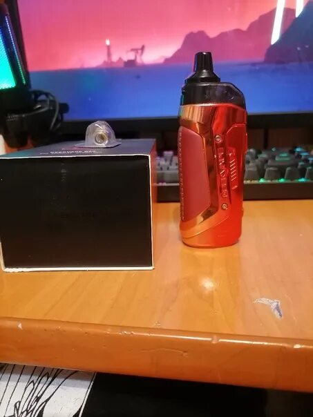 Aegis boost 2 red. Aegis boost 2 красно белый. aegis boost pro 2 белый-красный. аегис буст 2 лимитка. тушка аегис буст 2 без картриджа.