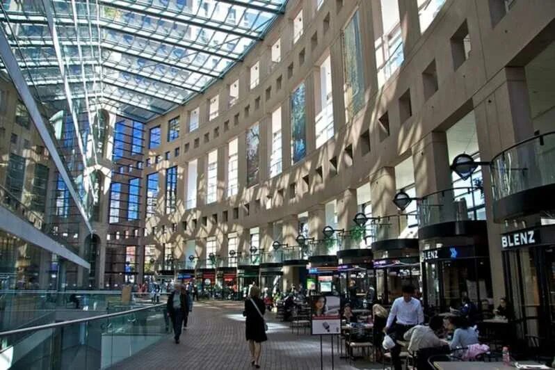 Брикелл сити центр. Be close to the city center. Вашингтон стрит нью йорк. Gallery mall outlet. Хельсинки торговые центры.