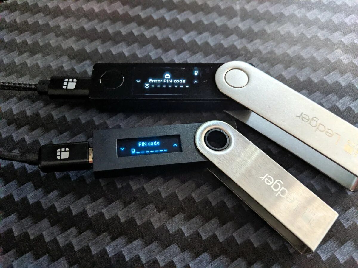 Ledger x купить. Ledger нано x. Lager Nano x. Ledger Nano x pod. Ledger Nano s Plus.