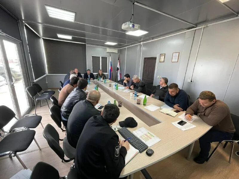 дирекция единого заказчика застройщика дагестан. директор алиев багавдин салевович. дирекция единого заказчика застройщика дагестан. дирекция. магомедгази мухидинов дирекция.