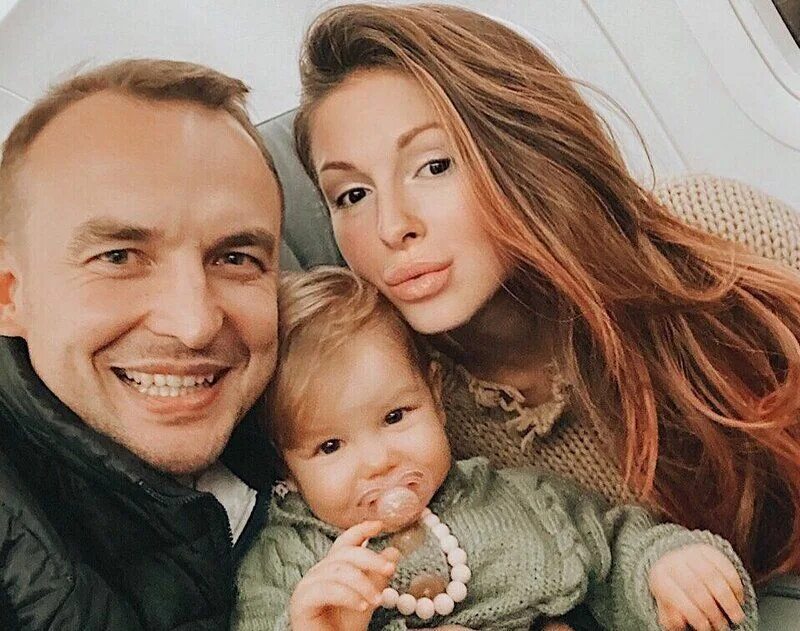 Нюша отметила день рождения в кругу семьи и друзей. Как это было? OK-magazine.ru