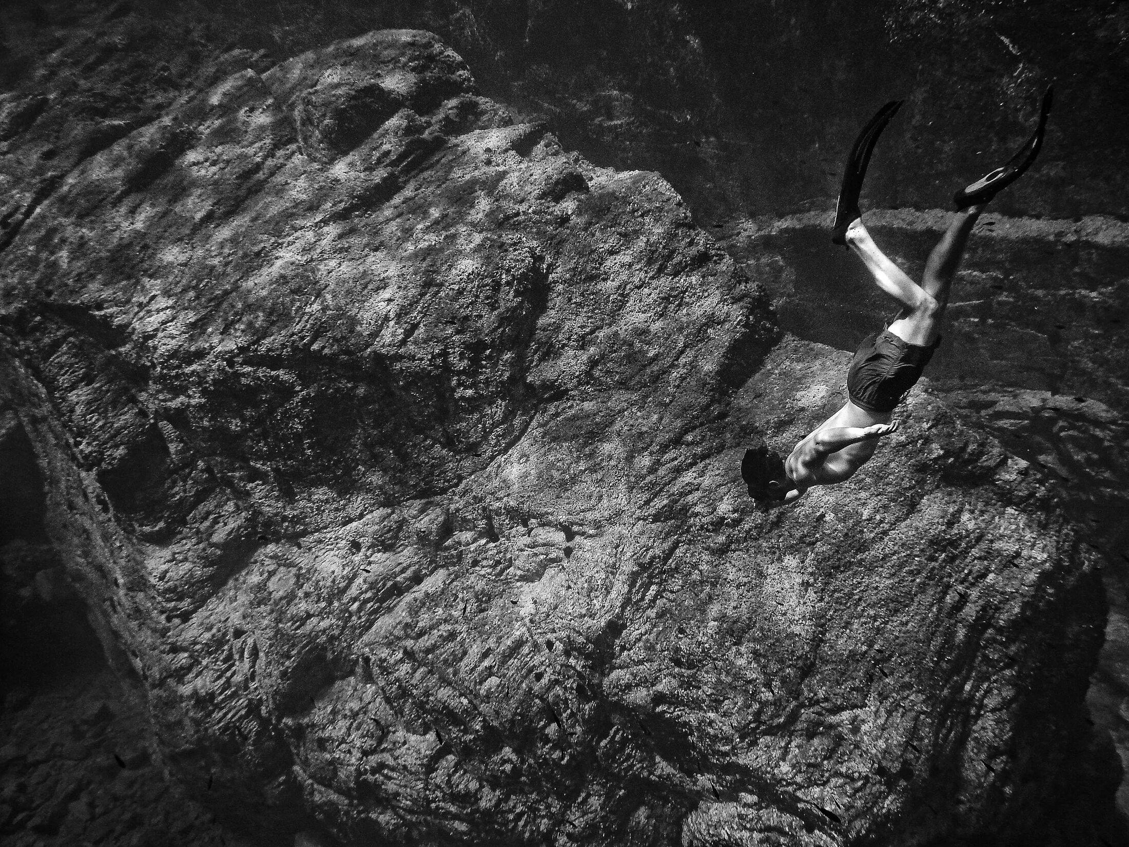 Dark dive