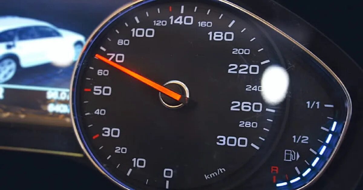 Тысяча километров час. Спидометр 300 км/ч. Спидометр Nissan 260 км. Speedometer 400 km/h. Спидометр 400km/h Jaguar.