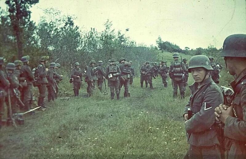 Германия готовится к нападению. Солдаты вермахта 22 июня 1941. Вермахт солдат второй мировой войны 22 июня. Солдаты вермахта лето 1941. Солдаты вермахта июнь 1941.