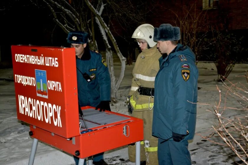 Пожарная тревога срочно покиньте помещение. Пожарная тревога id. Fire alarm. Учеба пожарных. Покажи пожарную тревогу.