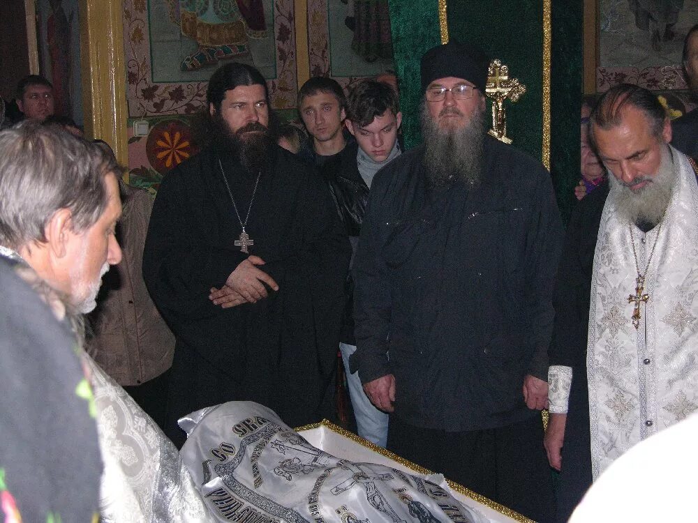 батюшка кирилл вечная память. илларионов священник. илларионов священник. андрей кураев 2022. протоиерей николай гундяев брат патриарха кирилла.