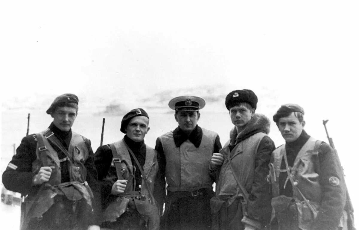 кто служил в доме