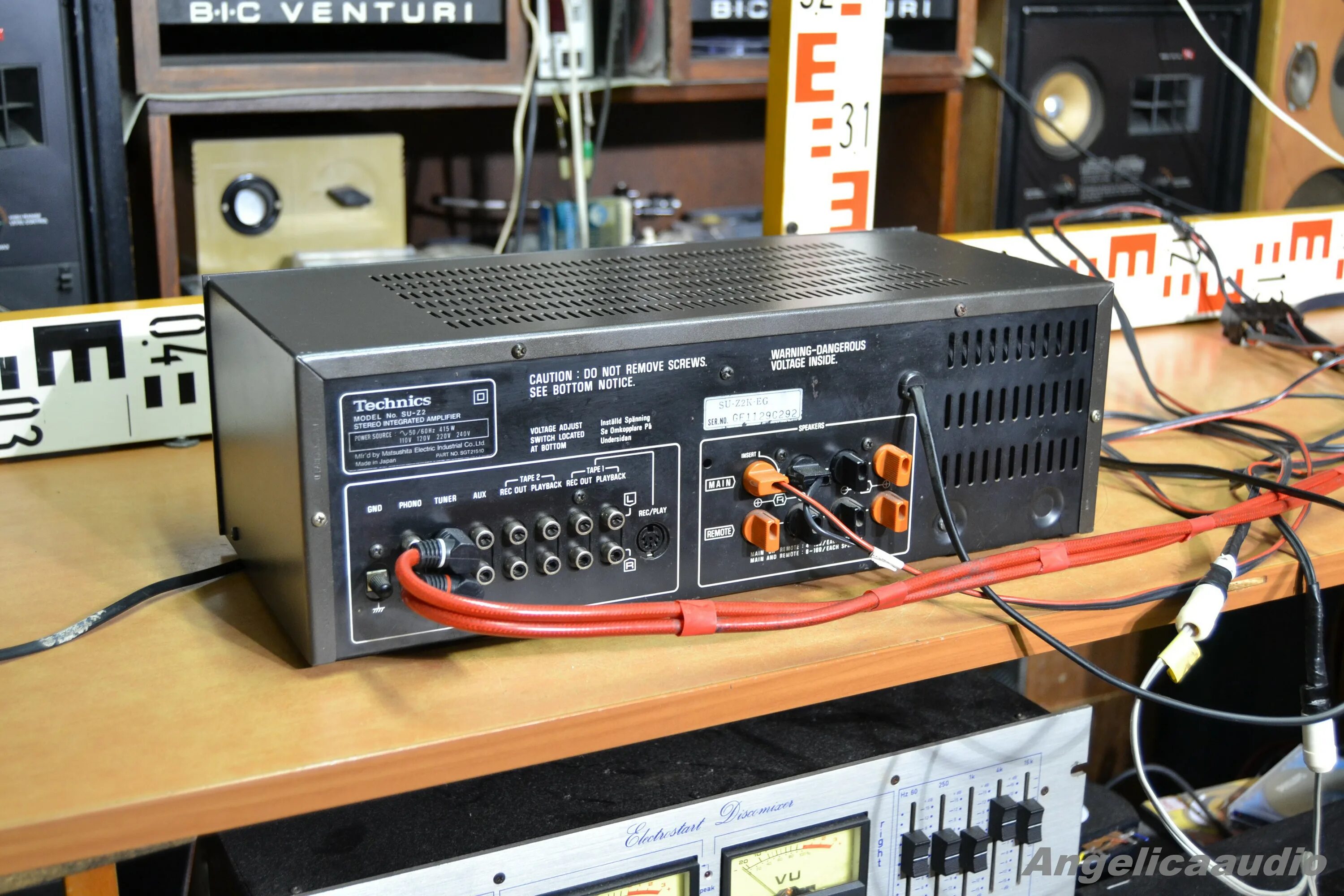 Усилитель technics su z2. 2 hi fi. Technics su-z2 внутри. Technics su z2. Technics su z2.