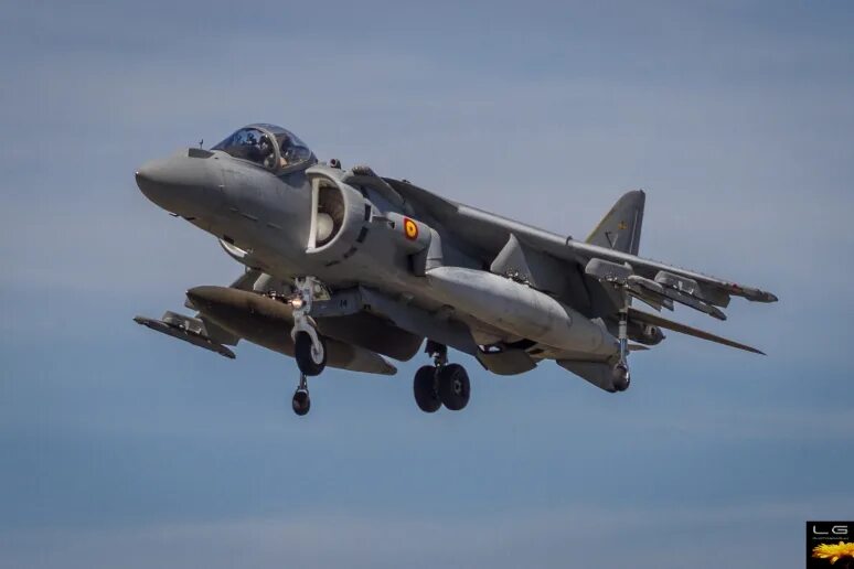 Av-8b Harrier II Plus. Av-8b Harrier II lau. Av-8b Harrier uk. Av-8b Harrier реактивные потоки. Av 8b