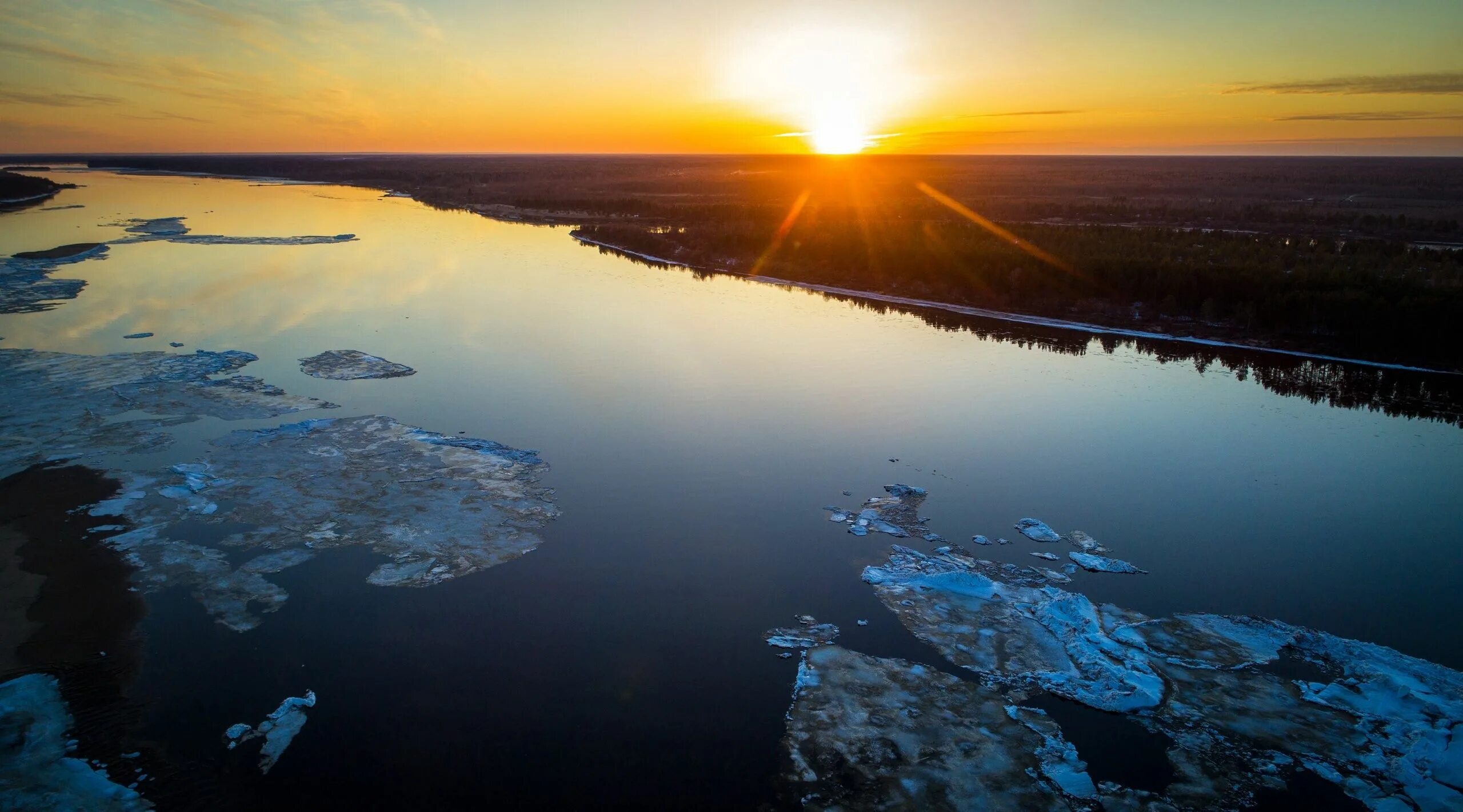 Ледоход архангельск 2024 когда. Ледоход в Нарьян-Маре 2023. Ледоход в Дудинке 2023. Ледоход в Архангельске 2023. Ледоход Дудинка 2022.