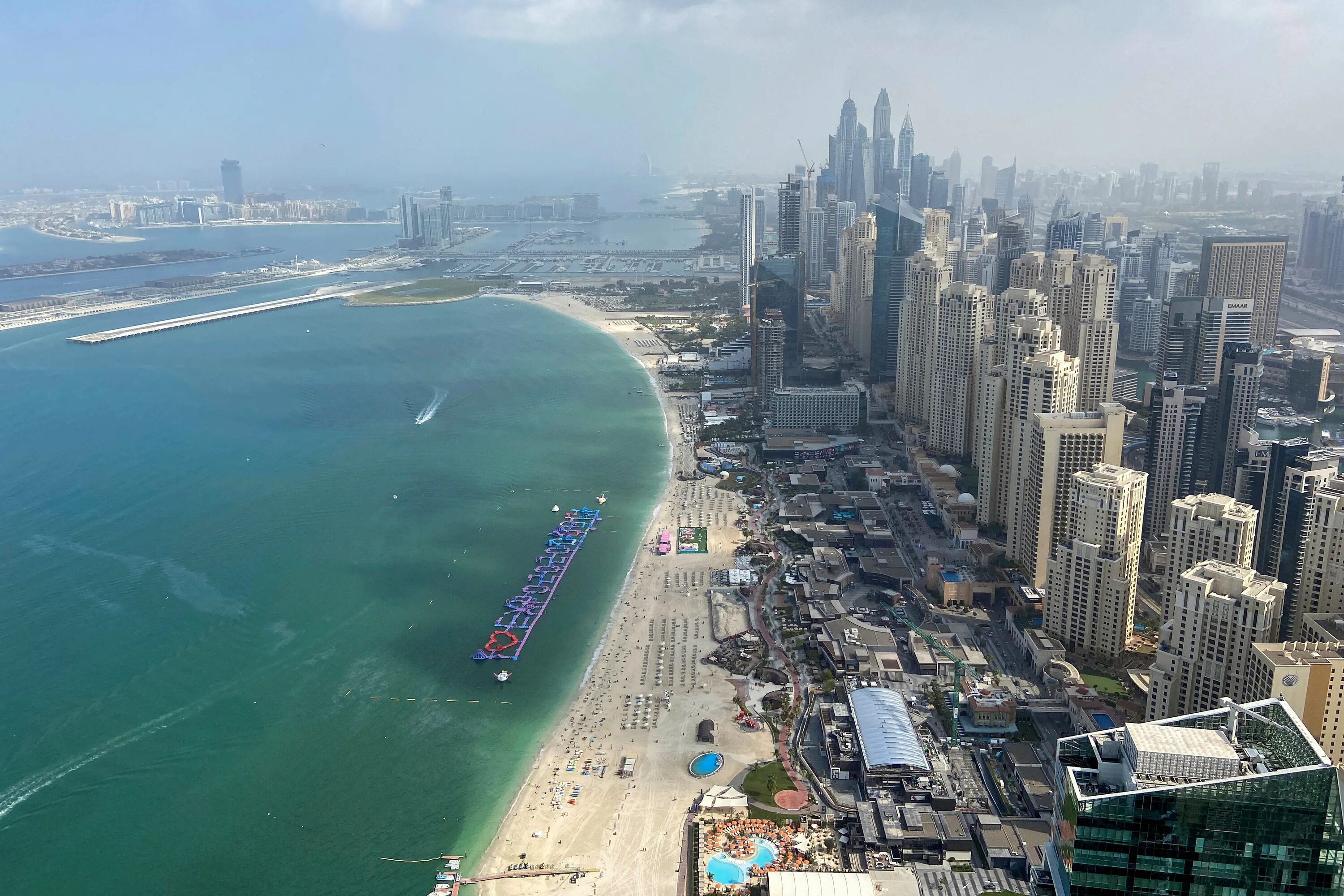 Дубай сейчас открыт. Дубай арабские эмираты в 2022г. Дубай 2022. JBR Дубай. Население Абу Даби.