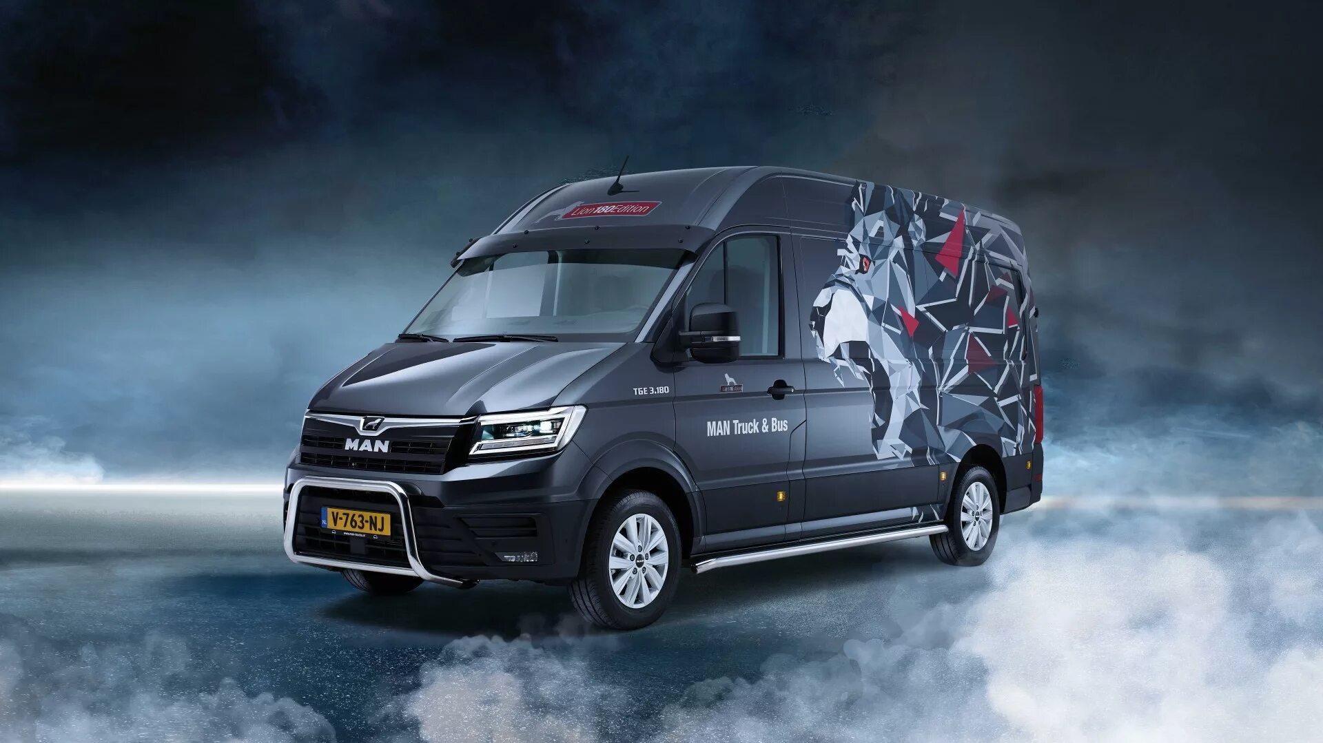 3 180 4. Man tge 3. 3 180 4. 2кд 3. Математика 5 класс страница 213 номер 1377.