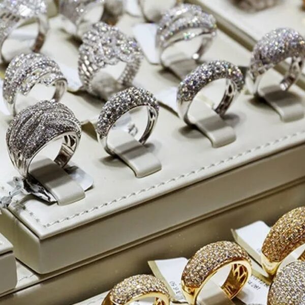 гарнитур ювелирных украшений. кольцо с фианитом золотое 585. браслет египет юмила. ювелирное производство. ювелирные украшения белгород.