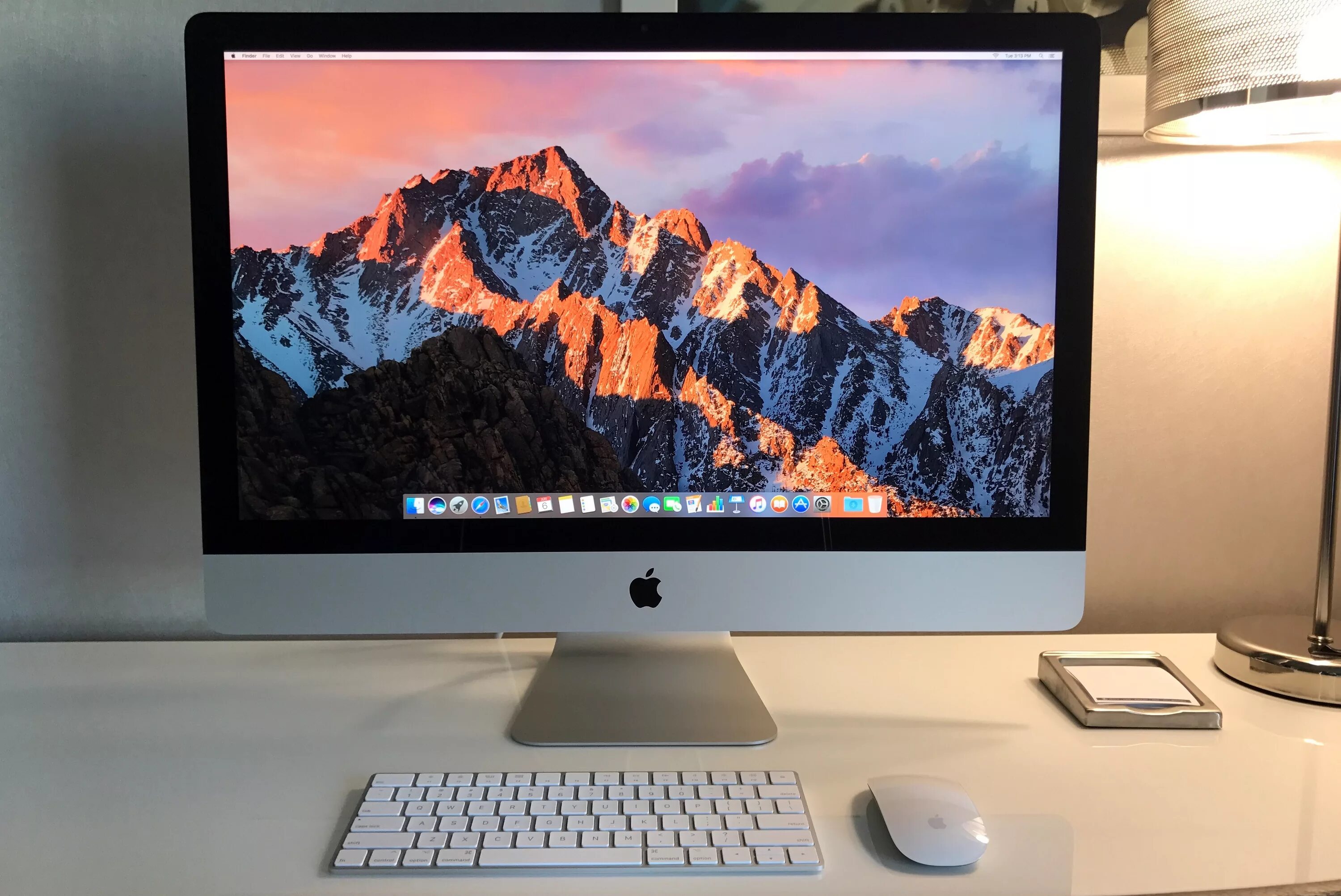 Рабочий моноблок. Apple IMAC 24" Retina 4,5k. IMAC 200. Аймак 2023. IMAC 32 дюйма.