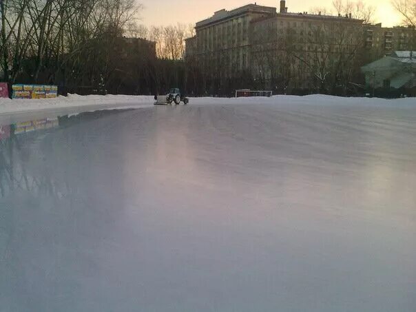 Стадион Металлург Москва каток. Городской каток. Есть ли каток у метро Текстильщики. Московский городской каток