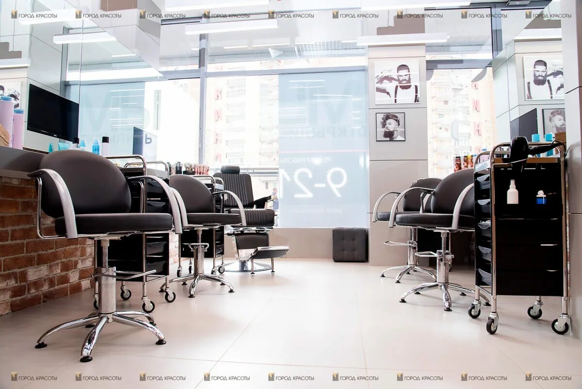 Маршала бирюзова 7 парикмахерская. Ул маршала бирюзова 31. Салон октябрьское поле. Салон персона москва. Новоясеневский проспект 22к1.