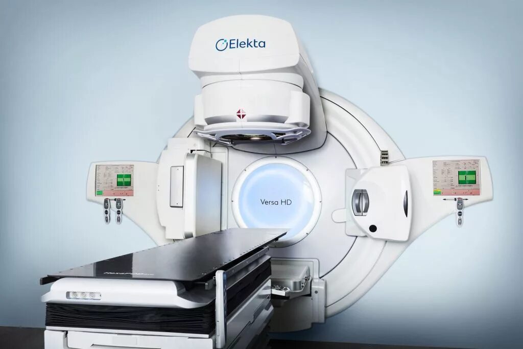 Аппарат лучевой терапии elekta axesse. Линейный ускоритель elekta synergy фиксирующий. Leksell elekta. Холодильник elekta er-3514. Аппарат лучевой терапии elekta.