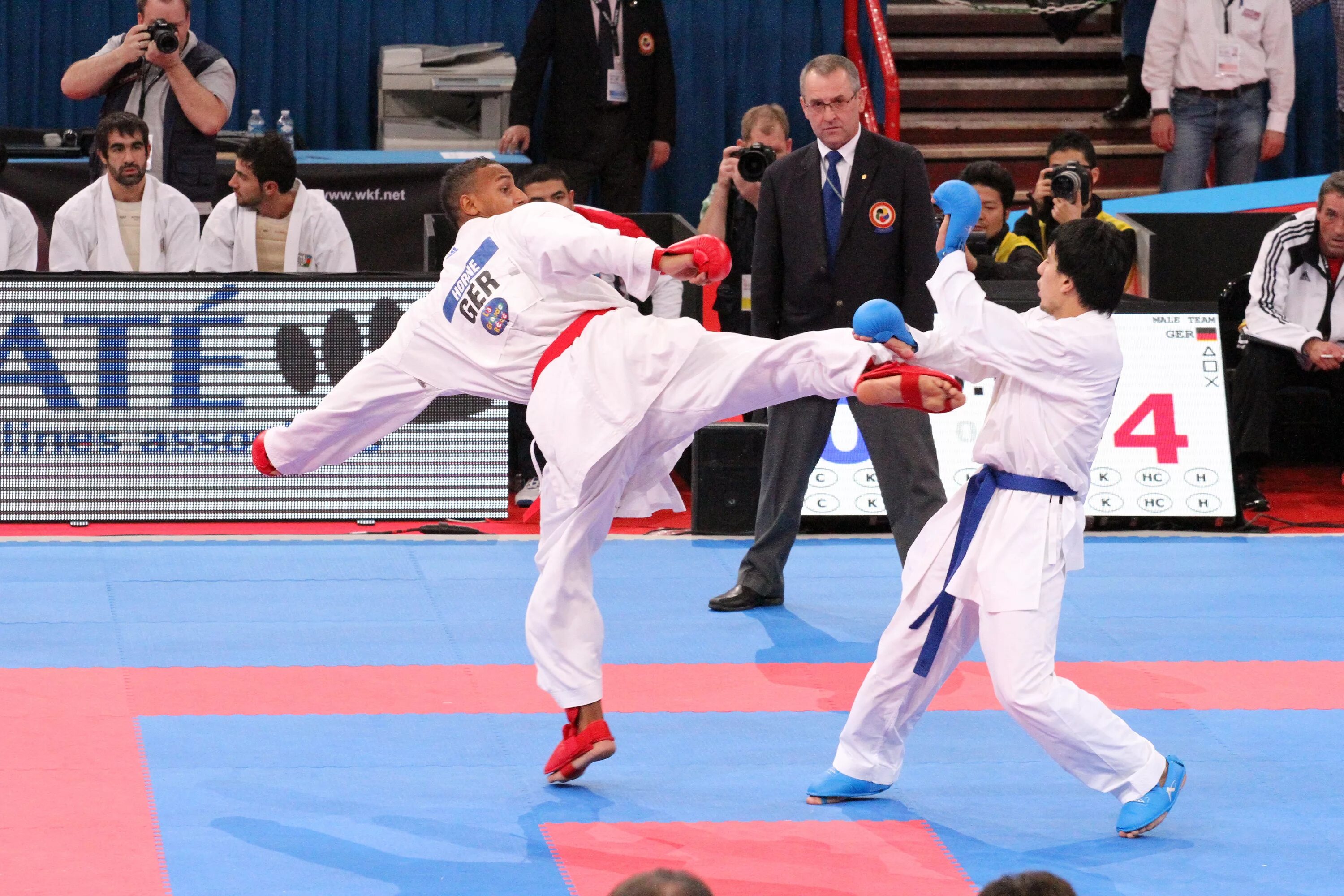 Каратэ Kata WKF. Кумите карате Кекусинкай. Суханов Александр каратэ ВКФ. Кумитэ в Кёкусинкай каратэ