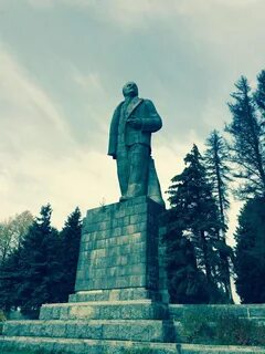 Дубна памятник ленину