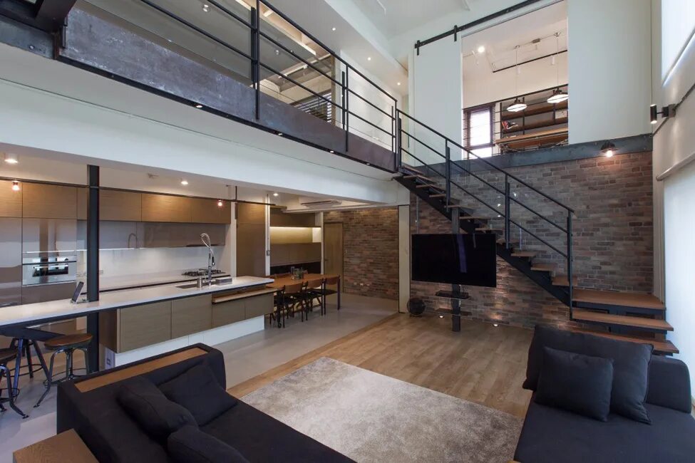 дом в стиле лофт с антресольным этажом. того на двух уровнях он. двухуровневый антресольный этаж. дизайн подвального помещения. двухуровневая студия планировка.