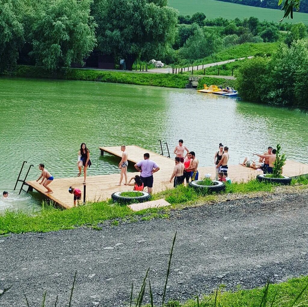 Где отдохнуть в ставропольском. Голубая волна село сенгилеевское. Вербовая балка новомарьевка. Где отдохнуть в ставропольском. Бассейн лукоморье воронеж.