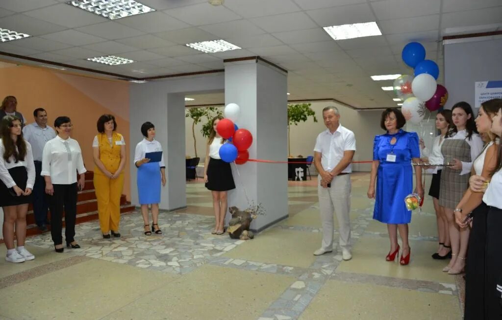 расписание лицей 24 волгодонск. лицей 23 биробиджан расписание звонков. спортивный зал лицея 15. расписание лицей 24 волгодонск. расписание 14.