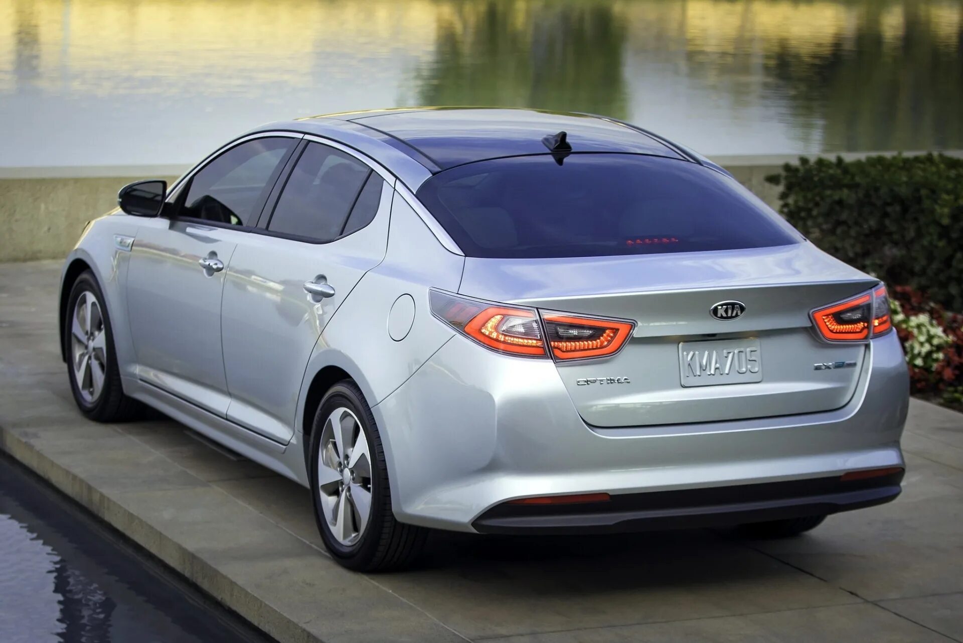 Оптима б у куплю. Kia Optima Hybrid 2014. Kia Optima Hybrid 2013. Киа TF (Оптима) 2014. Kia TF Optima 2014.