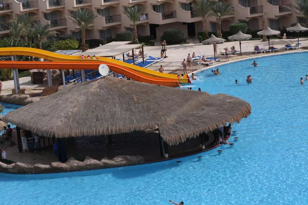 Pyramisa sahl hasheesh египет. Египет пирамиса бич резорт хургада. дессоле пирамиса хургада. египет отель дессоле пирамиса. дессоле пирамиса хургада резорт 5.