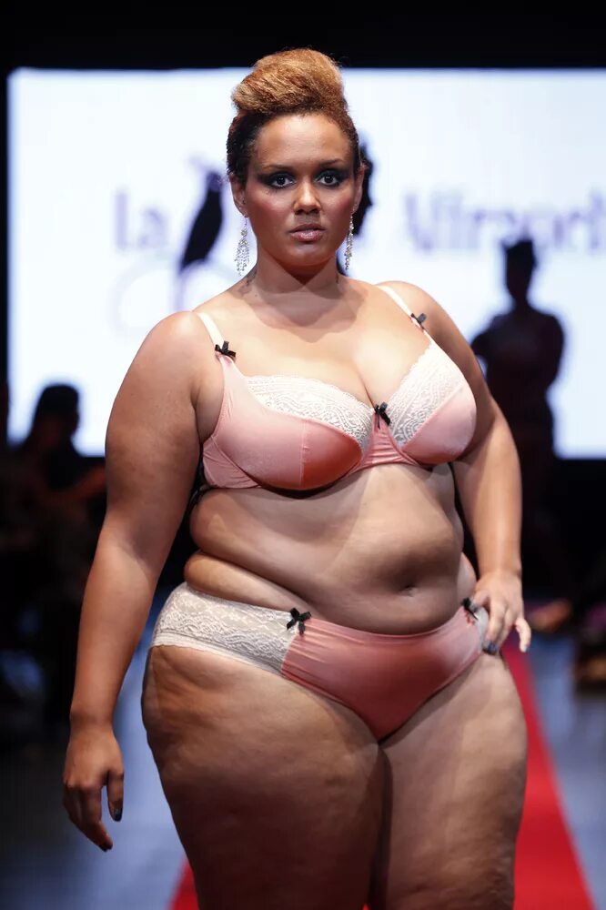 модель плюс сайз бобби джо. толстозадая дамы. джада сезер фотосессии. саванна сиверс плюс сайз. Plus size models диляра ларина.