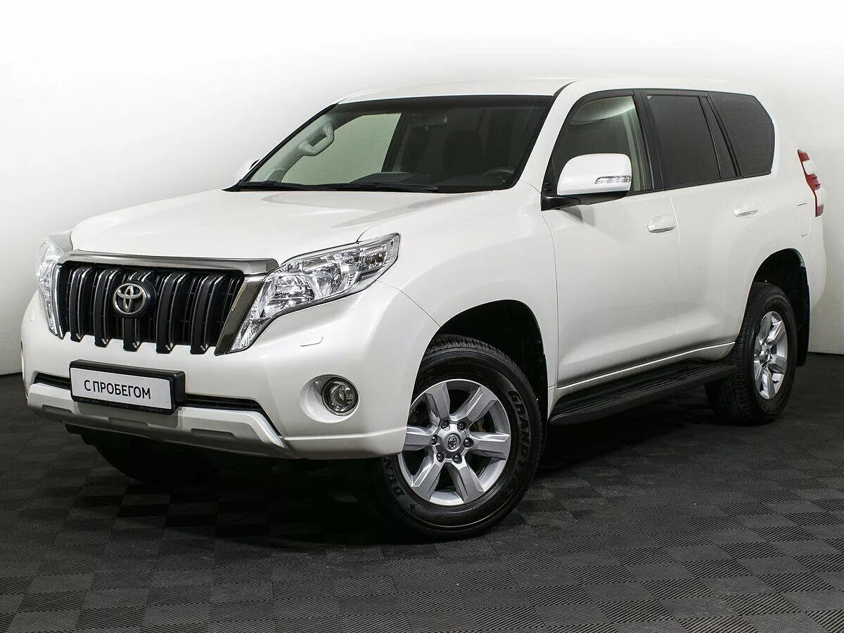 Toyota Land Cruiser Prado j150. Тойота ленд Крузер Прадо 2013 белый. Ленд Крузер Прадо 150 Рестайлинг 1. Ленд Крузер Прадо 150 белый.