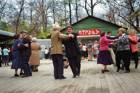 Танцплощадка в парке старом