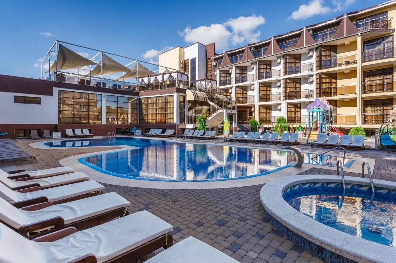 Отели в витязево. Витязево посёлок отель санрайз. Гостиница аттика витязево. Санрайз 3 витязево анапа. Отель пансионат витязево фэмили.