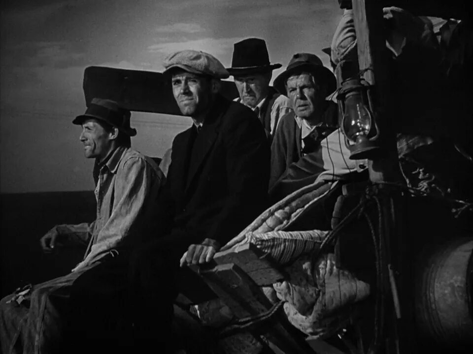 Гроздья гнева 1940. Гроздья гнева фильм 1991. роза сарона гроздья гнева. гроздья гнева стейнбек дорога.