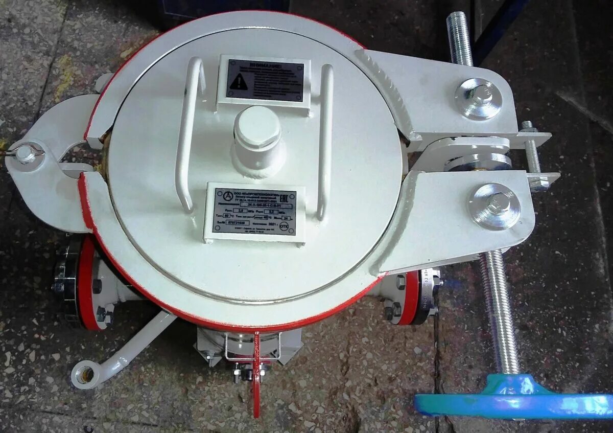 Затвор концевой байонетный ду700. Затвор поворотный дисковый dn 600 pn 16. Дисковый затвор ду 32. Затвор дисковый dendor dn150 pn16. Люк-лаз с затвором байонетного типа.