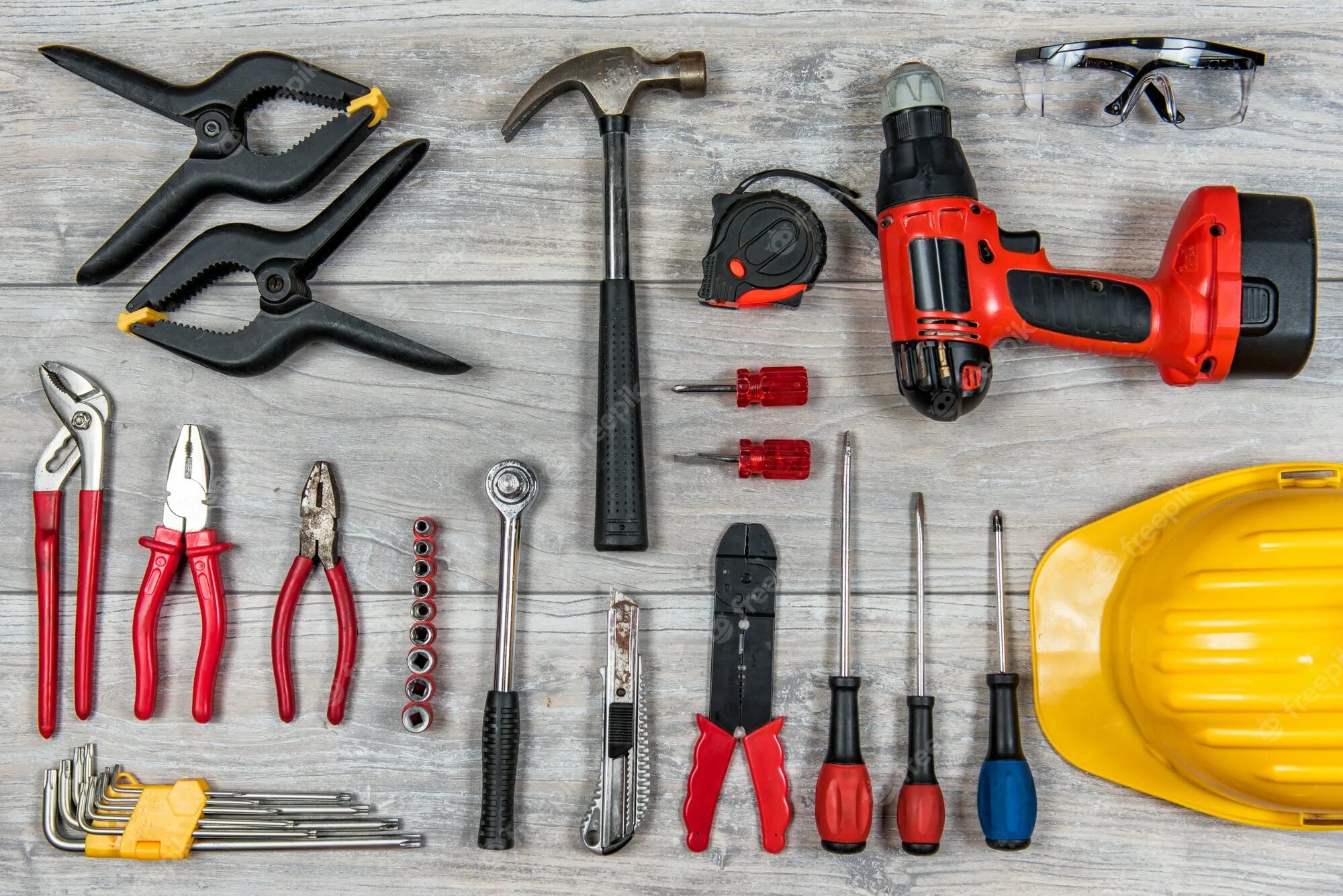 Инструменты для стройки. Девать инструмент. Dewalt 15 инструментов. Строительные инструменты. Грузовой набор инструментов 15 предметов.