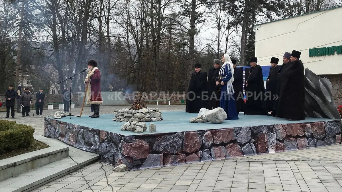 Возрождение балкарского народа сценарий. Мемориал памяти балкарского народа в Нальчике. Мемориал жертвам репрессий балкарского народа в Нальчике. Музей-мемориал жертвам депортации балкарского народа.