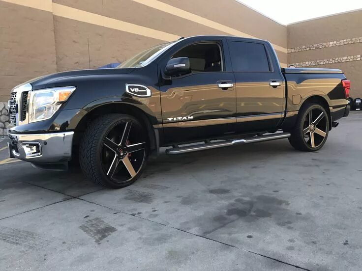custom wheels 2014 Nissan Titan PRO 4X Crew Cab Nissan titan, 2014 nissan titan,