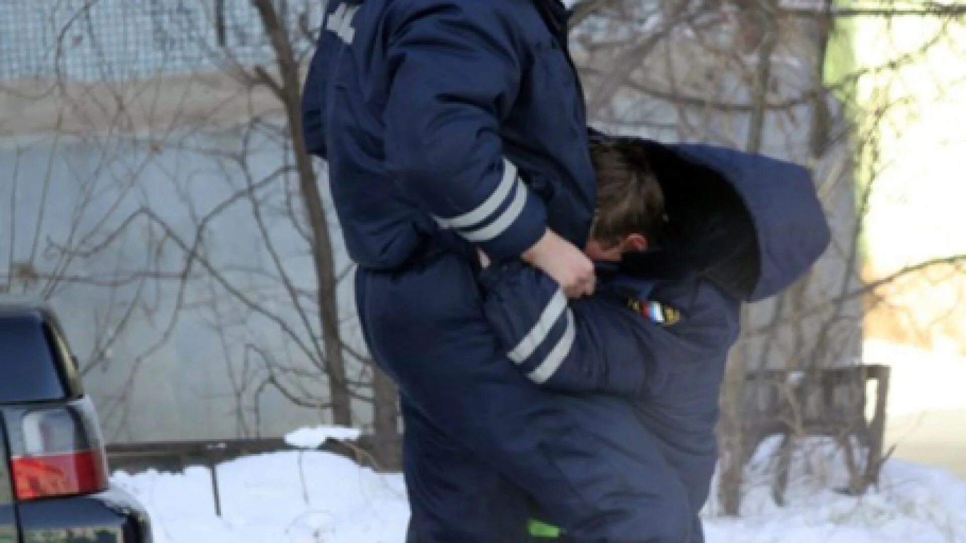 А я пойду к пацанам. Решетников Александр Нижний Тагил. Милиционер. Мент зимой.