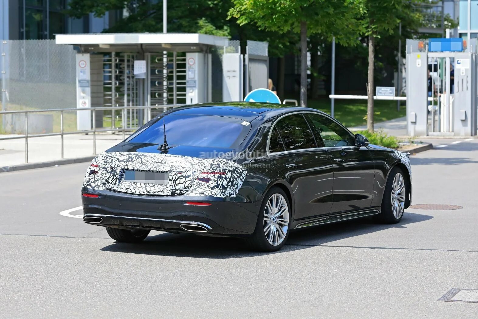 Class w223. Mercedes-benz w223. mercedes benz s 223. мерседес-бенц s класс w223. mercedes benz s class 2025 w223.