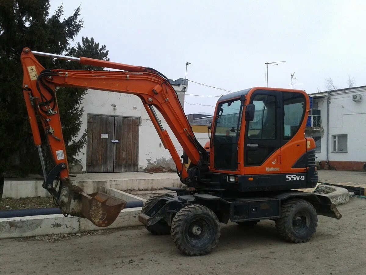 Hyundai Robex 55w. Экскаватор Hyundai 55w. Самсунг mx3w 2 экскаватор колесный. Hyundai Robex 55.