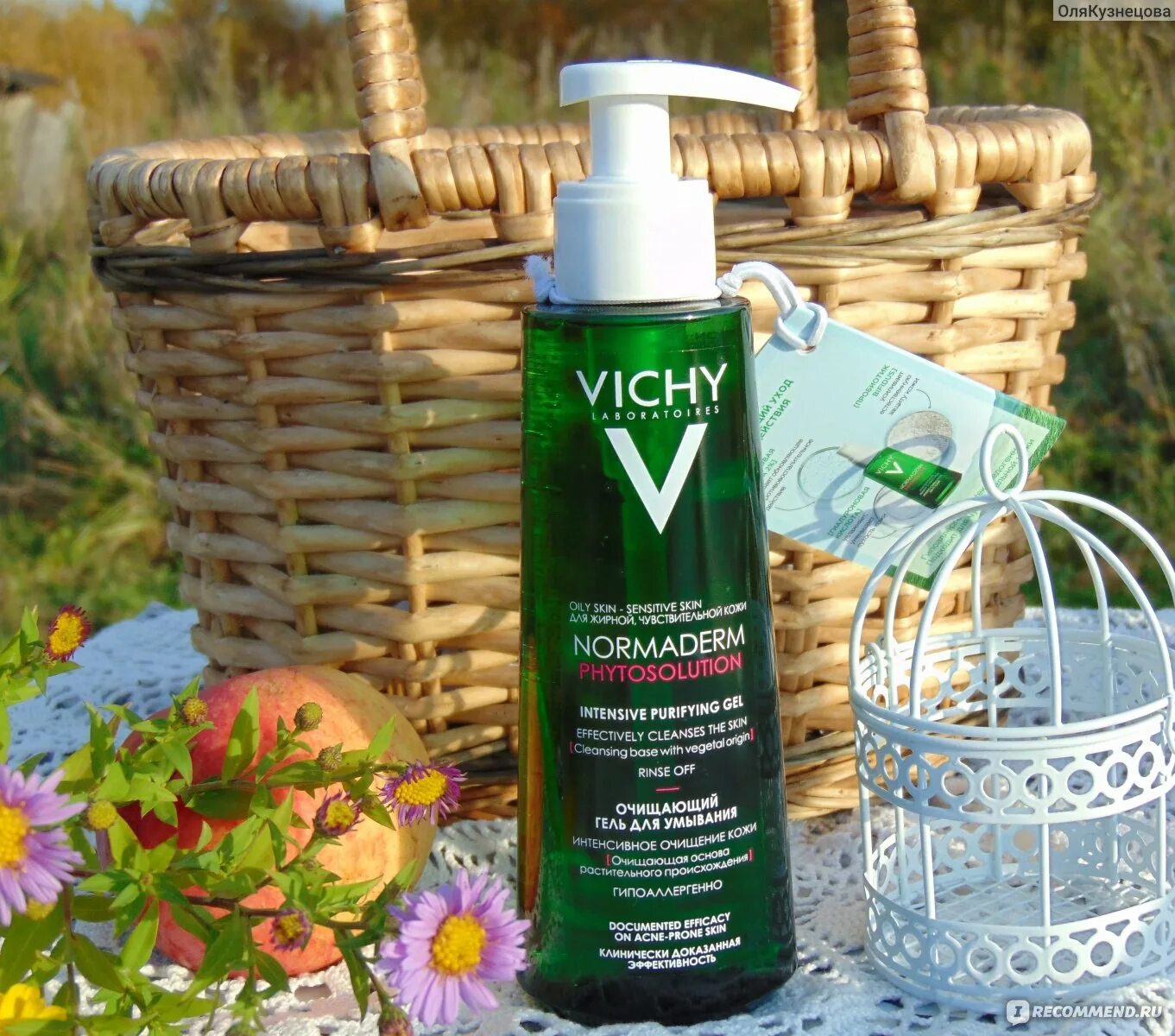 Vichy purifying gel. Гель для умывания Vichy зеленая.