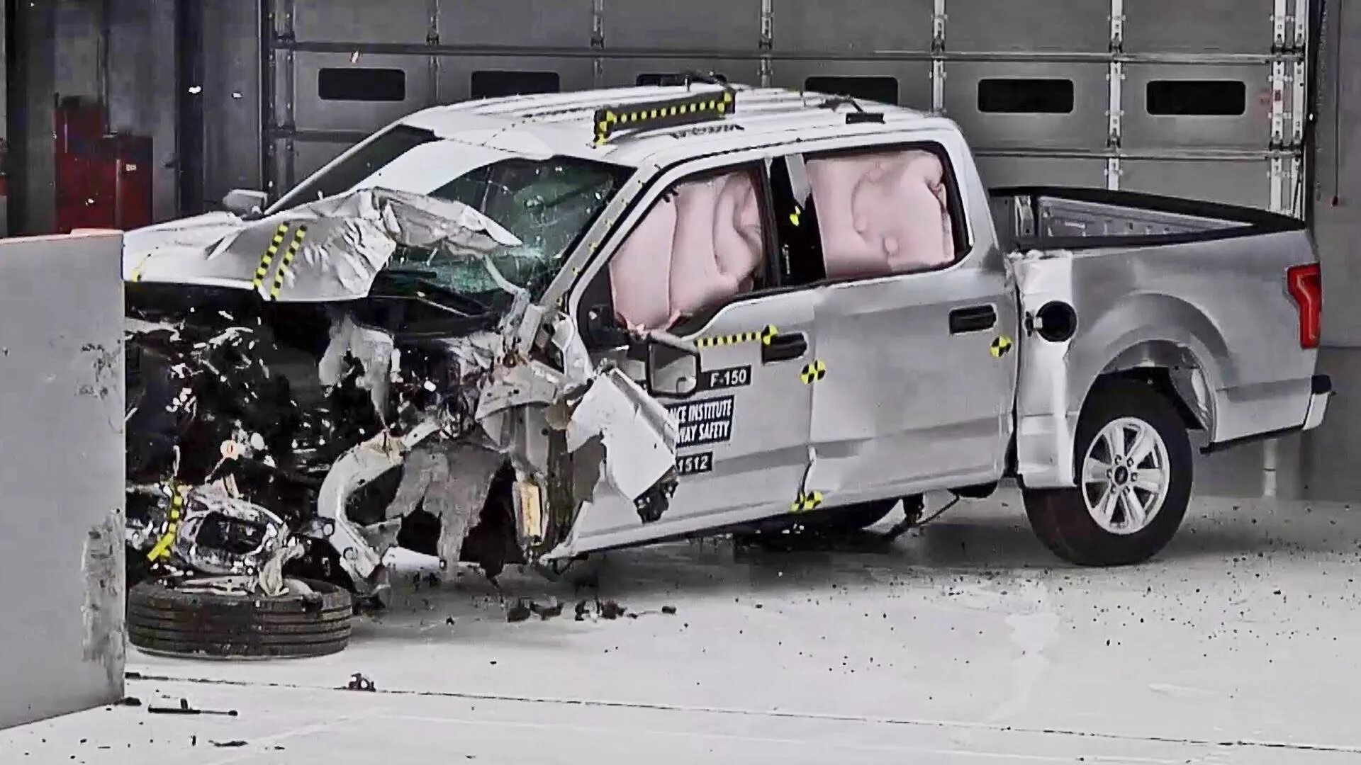 Crash Test Volvo и Ford f150. Crash Test машинки. Ford Excursion crash Test.