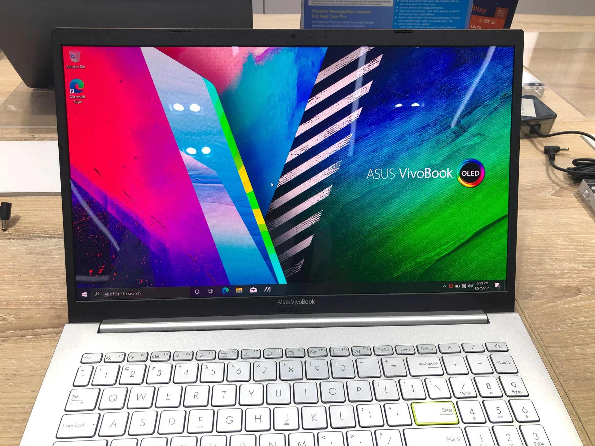 Asus vivobook игровой. ASUS VIVOBOOK 15 OLED k513. ASUS VIVOBOOK 16x. ASUS VIVOBOOK 15 OLED. VIVOBOOK Pro 16.