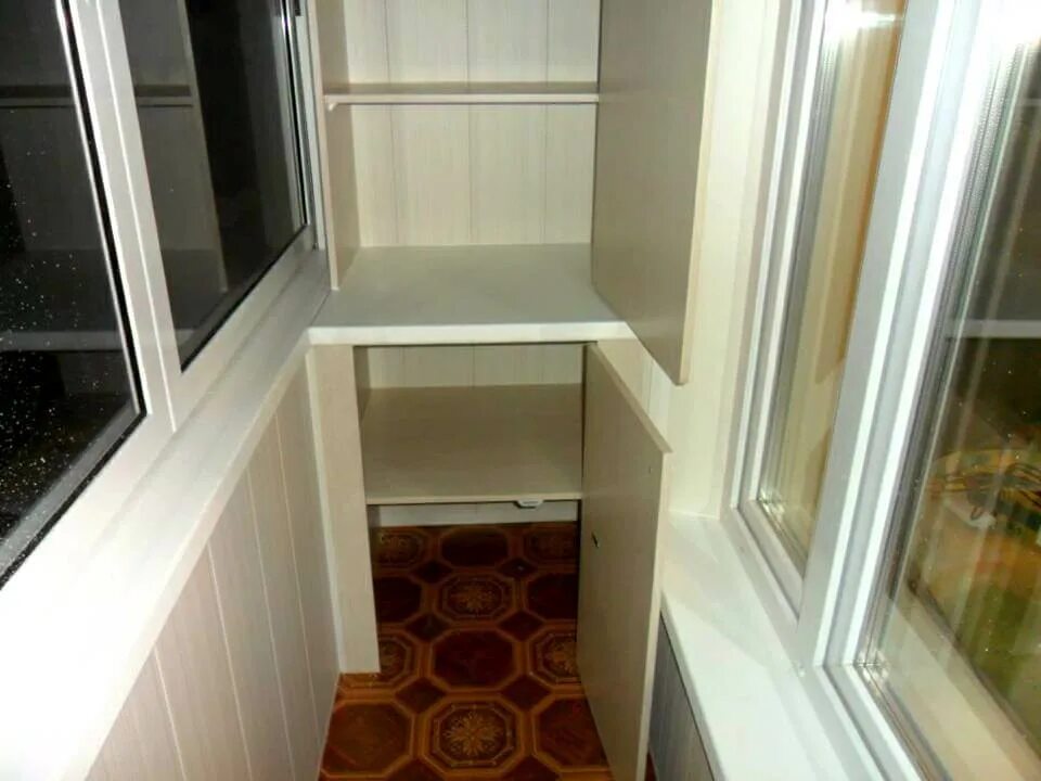 отделка балкона хрущевки. какой сделать балкон в хрущевке. маленький балкон. балкон в хрущевке. отделка лоджии.